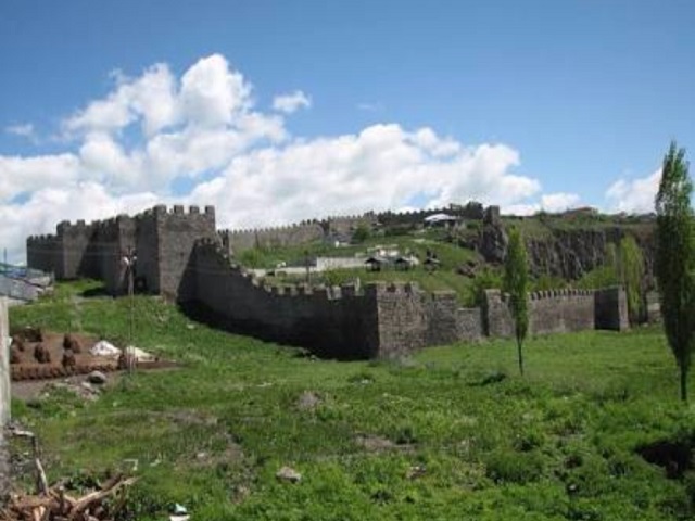 قلعة أرداهان