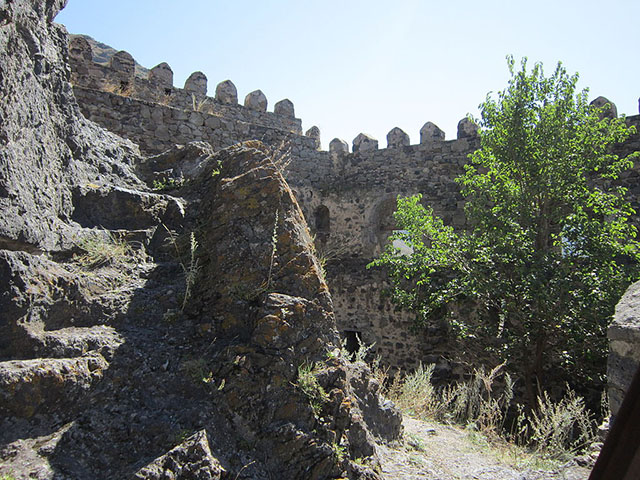 قلعة كرتفيزي