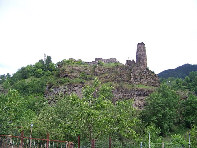 قلعة ساتليل