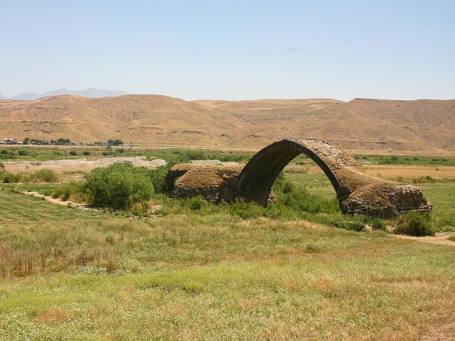 Ain Diwar Bridge
