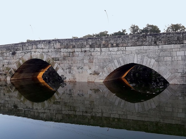 Baç Bridge