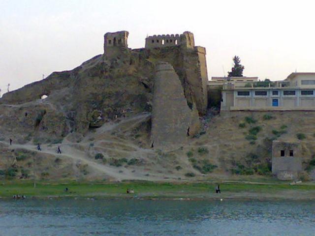 قلعة باشطابيا