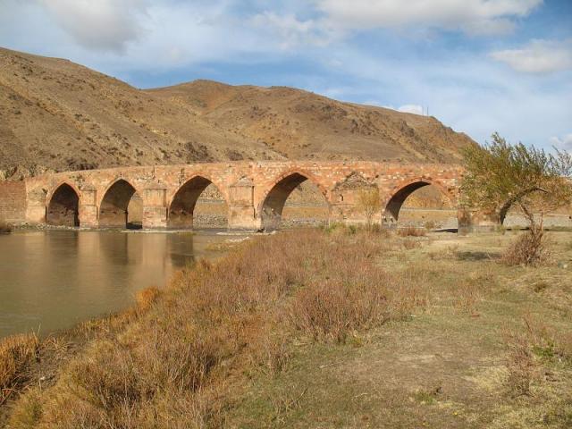 Çobandede Bridge