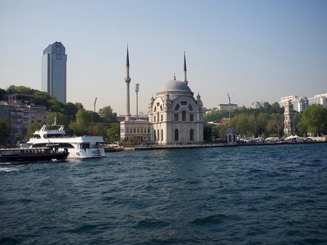 Dolmabahçe Mosque