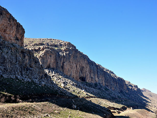 Hazar Merd Cave