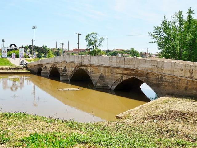 Kanuni Bridge