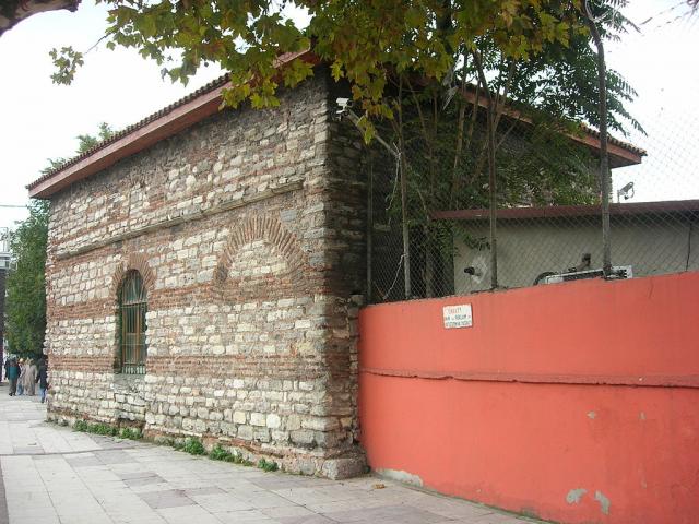 مسجد الدير في إسطنبول