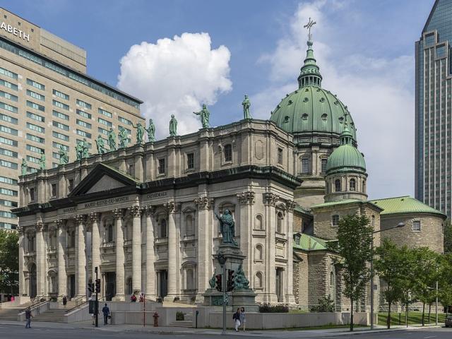 كاتدرائية مريم ملكة العالم