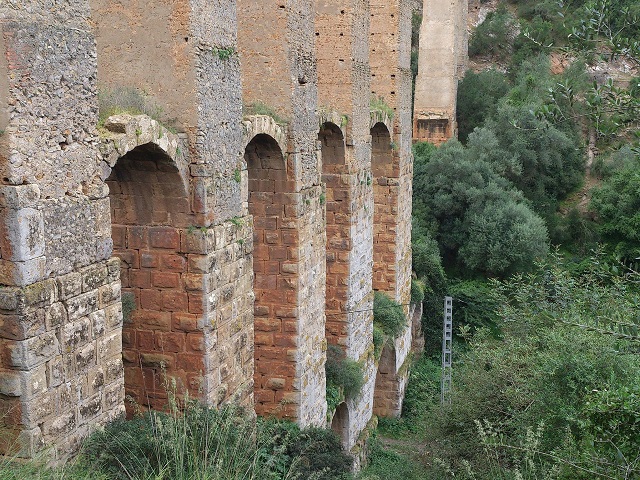 Oued Ilelouine Aqueduct