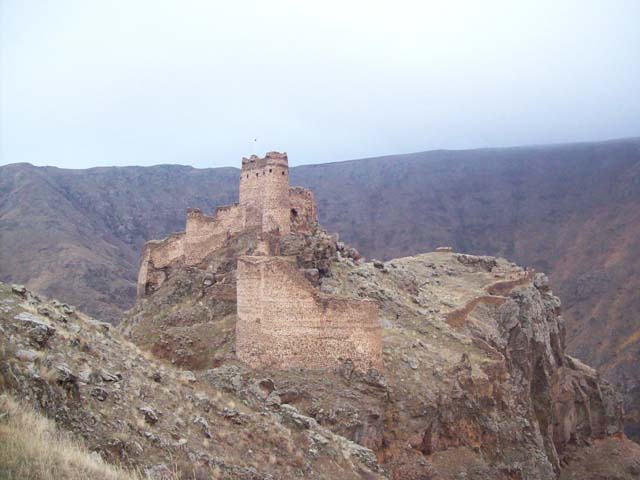 Şeytan Castle