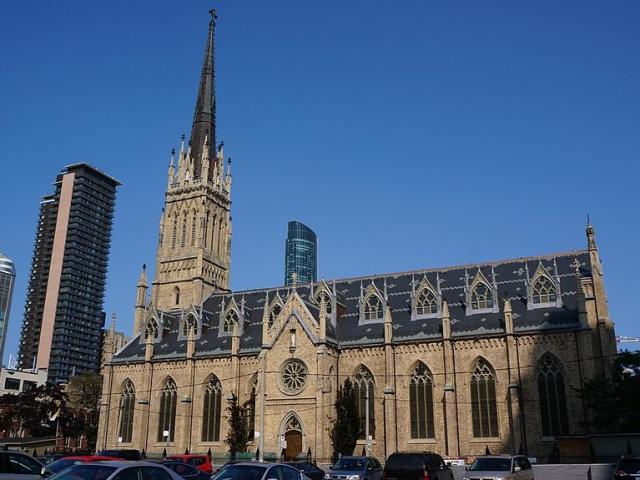 كاتدرائية القديس ميخائيل (تورنتو)