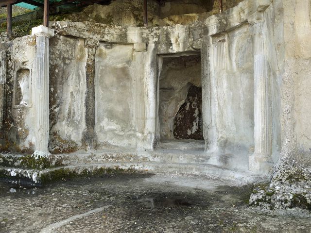 المقابر الملكية في سيلكا السفلى