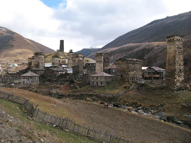 قرية أوشغولي