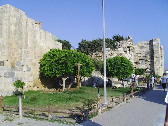 Yumurtalık Castle