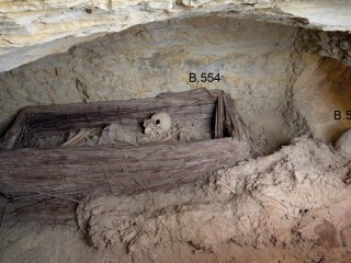 Rain Beneath Saqqara: Ancient Linen Reveals Hidden Burial Microclimates