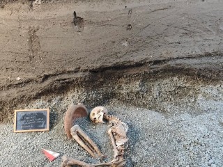 Man Used Mortar to Shield Himself During Vesuvius Eruption